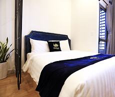 Stay In Vietnam River Gate