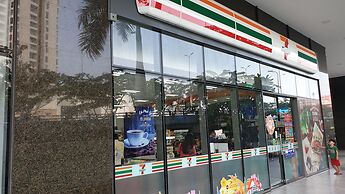 Stay In Vietnam River Gate