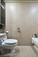 Gangnam Metro Platinum