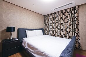 Gangnam Metro Platinum