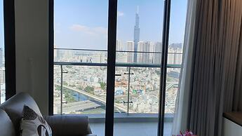 Stay In Vietnam Vinhomes Golden River