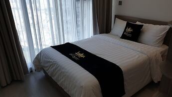 Stay In Vietnam Vinhomes Golden River