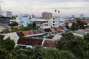 Jeune Hostel Chiang Mai