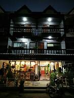 Tangmo House - Hostel