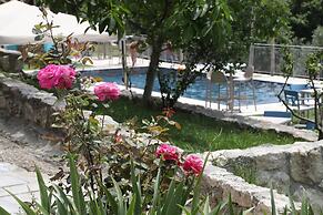 Borgo Rosso di Sera Resort Country Chic