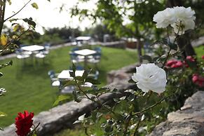 Borgo Rosso di Sera Resort Country Chic