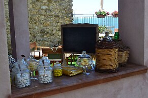 Borgo Rosso di Sera Resort Country Chic
