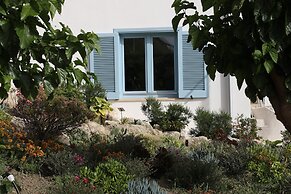 Borgo Rosso di Sera Resort Country Chic