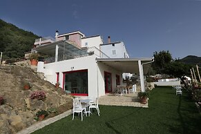 Borgo Rosso di Sera Resort Country Chic