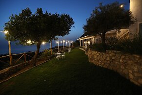 Borgo Rosso di Sera Resort Country Chic