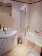 Chalet Hôtel des 2 gares & SPA