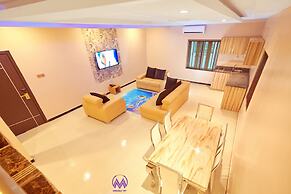 Double M Exquisite Suites and Lounge