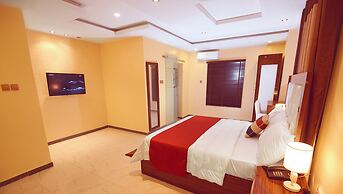 Double M Exquisite Suites and Lounge