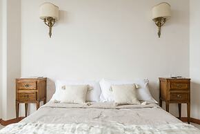 Piazza Cavour Lake View