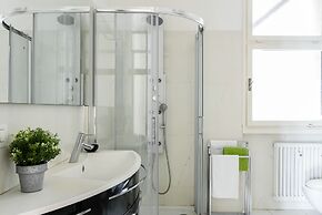 Piazza Cavour Lake View