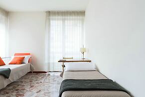 Piazza Cavour Lake View