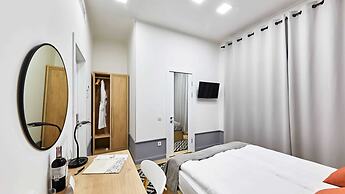 Wine & Pillow Hotel by Frapolli