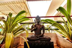 Hotal Devraj Niwas on Lake Pichola Udaipur