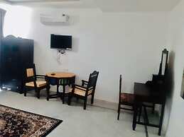 Hotal Devraj Niwas on Lake Pichola Udaipur