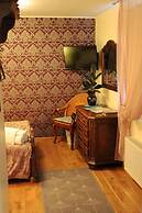 Embrace Guestrooms & Apartments