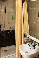 Embrace Guestrooms & Apartments
