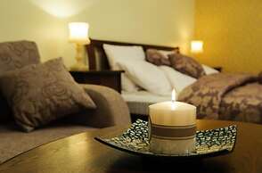 Embrace Guestrooms & Apartments