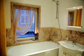 Embrace Guestrooms & Apartments