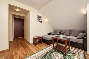 Embrace Guestrooms & Apartments