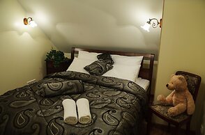 Embrace Guestrooms & Apartments