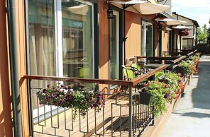 Embrace Guestrooms & Apartments