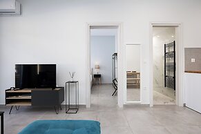 The Omnia Collection Pagrati