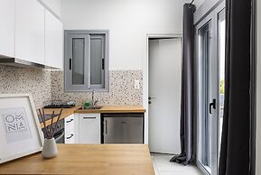 The Omnia Collection Pagrati