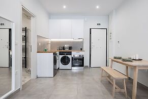 The Omnia Collection Pagrati