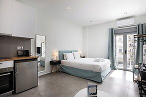 The Omnia Collection Pagrati