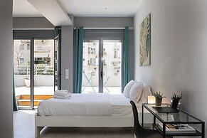 The Omnia Collection Pagrati