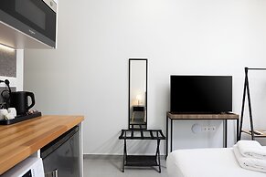 The Omnia Collection Pagrati