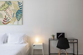 The Omnia Collection Pagrati