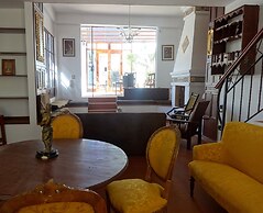 El Jardin De Su Merced B&B