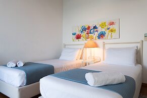 Mykonos Old Harbor Suite