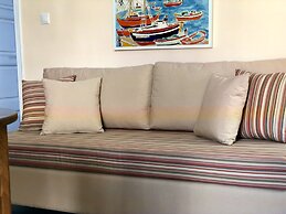 Mykonos Old Harbor Suite