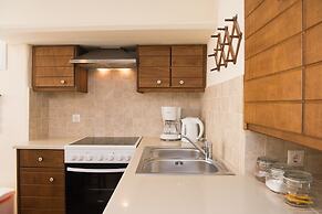 Mykonos Old Harbor Suite