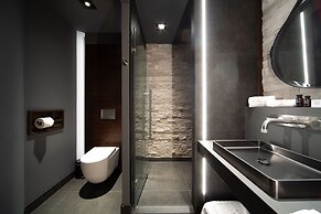 Cave Hotel & Golf Resort
