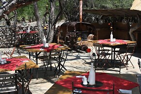 Roy's Rest Camp
