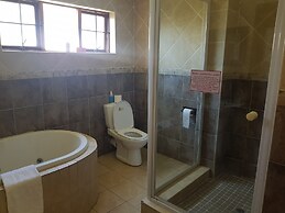 Echo Garden Guesthouse