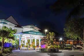 Port de Plaisance Resort, Trademark Collection by Wyndham