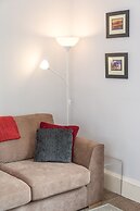 Beautiful City Center 2 Bed Apartment with Park View