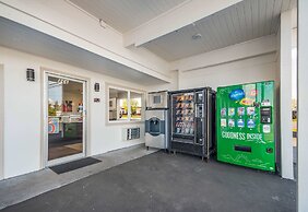 Motel 6 Burlington, WA