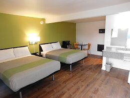 Motel 6 Burlington, WA