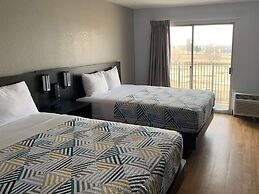 Studio 6 Lincoln, NE - Airport