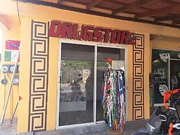 Mahasand Suites, Hostel & Hotel